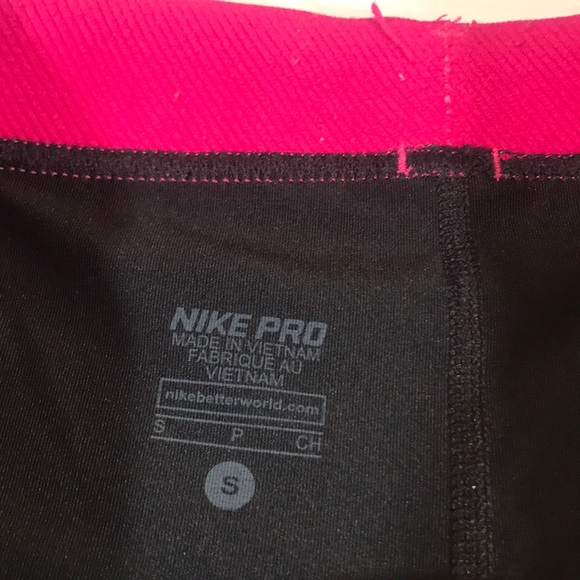 Nike Pro Black & Hot Pink Dri Fit Capri Pants - Picture 5 of 5